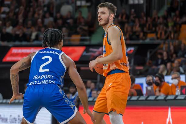 着怎样的故 着怎样的故