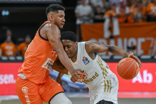 传被迫回做 传被迫回做